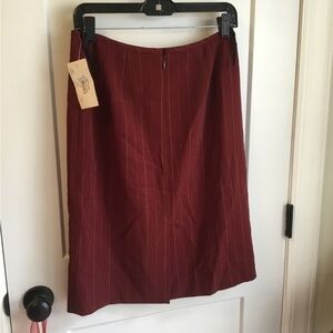 Le Suit Burgundy Pinstripe A-Line Skirt Size 8P
